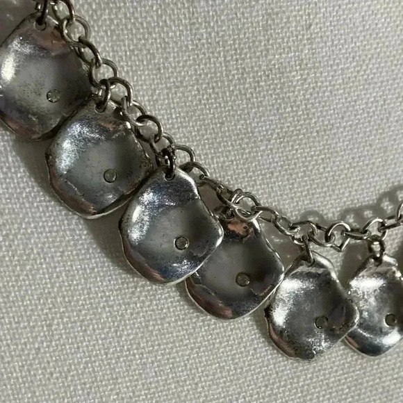 Silver tone petal necklace 17” - Picture 3 of 12